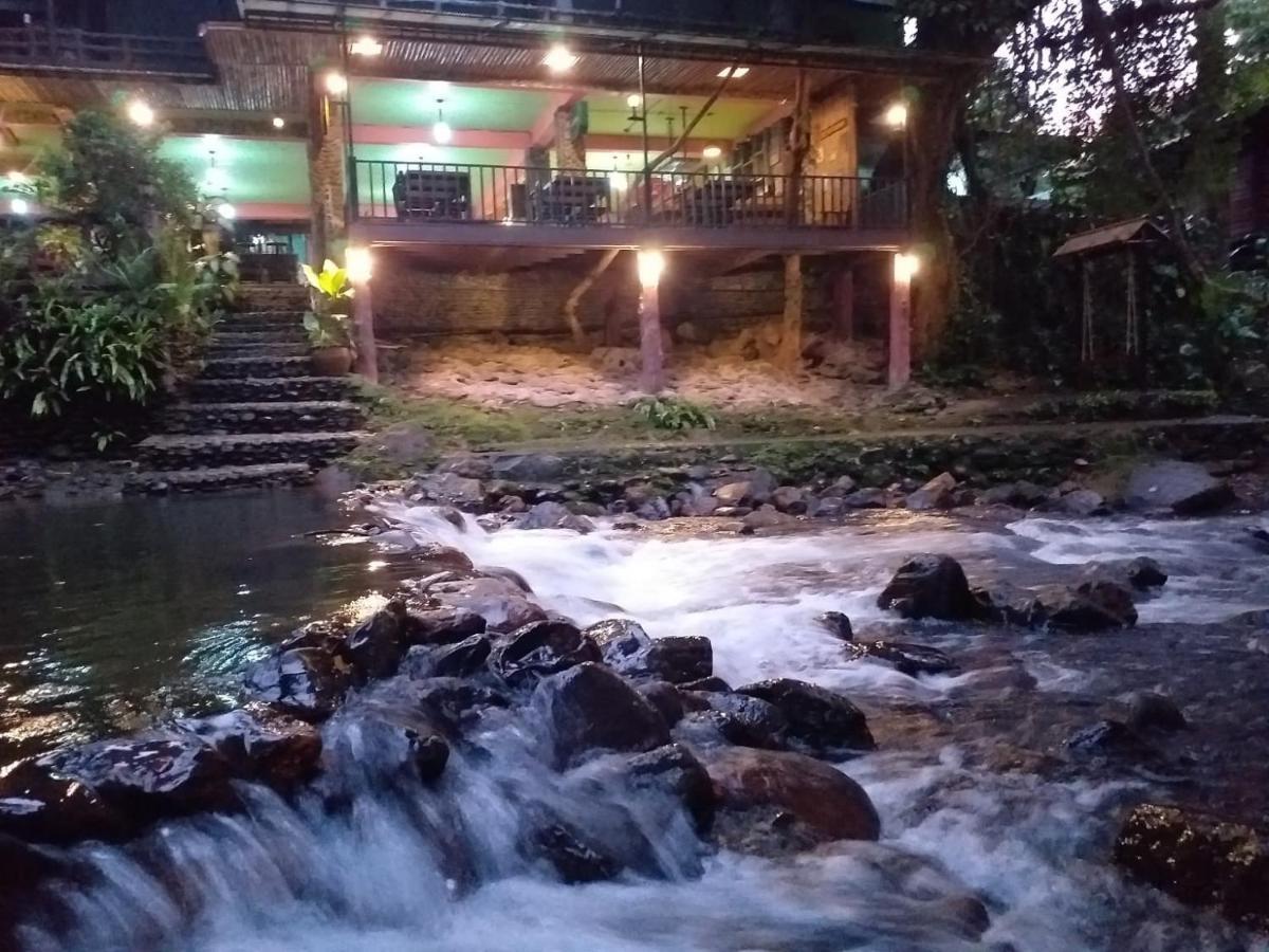 树顶河小屋度假村 Khao Sok National Park 外观 照片