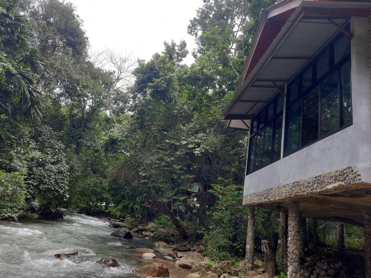 树顶河小屋度假村 Khao Sok National Park 外观 照片