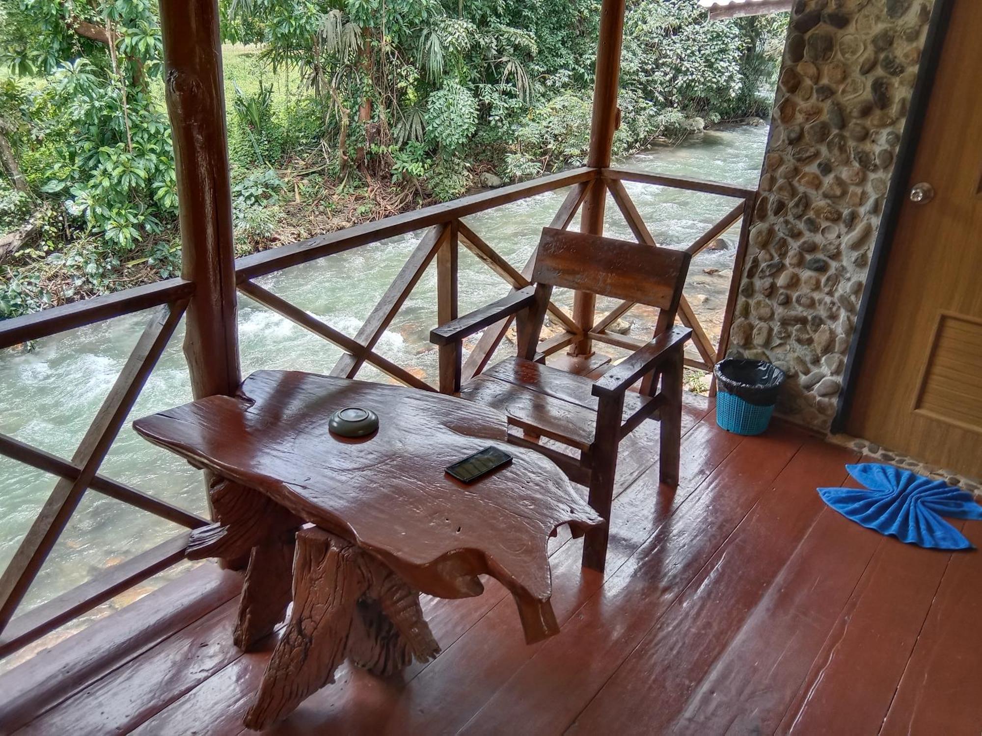 树顶河小屋度假村 Khao Sok National Park 外观 照片