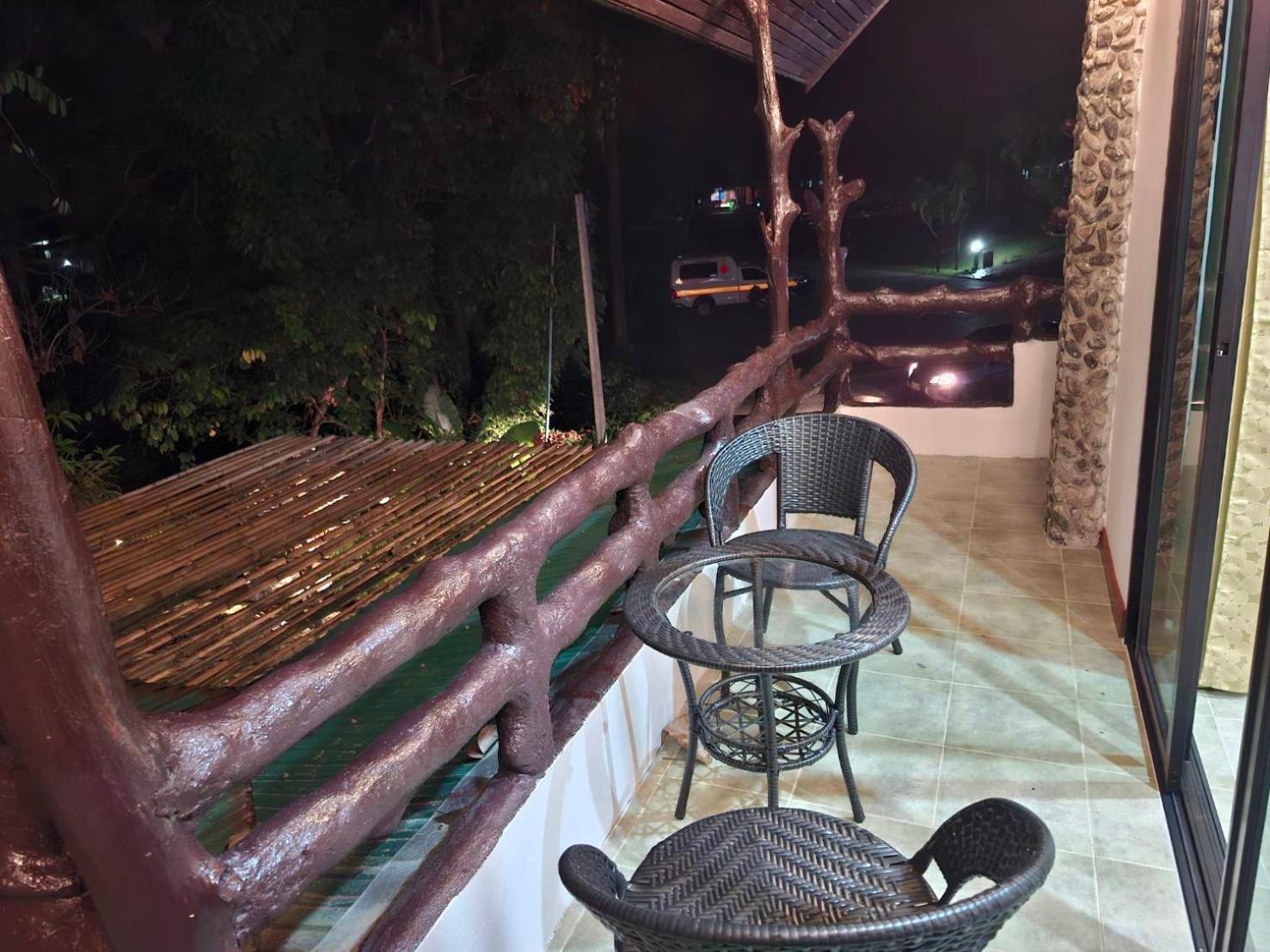 树顶河小屋度假村 Khao Sok National Park 外观 照片
